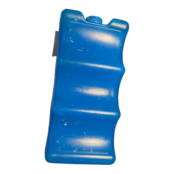 Momigo Pump Backpack with Cooler - Picture 8 of 8